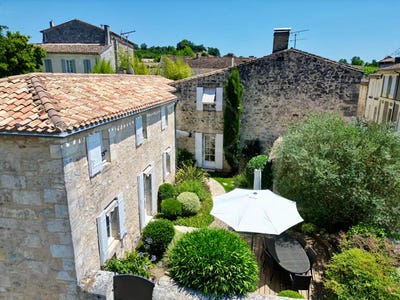 /international/fr/fronsac-aquitaine-310108944122/