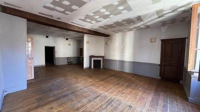 /international/fr/saint-gengoux-le-national-burgundy-310108187556/