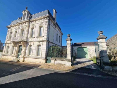/international/fr/mazion-aquitaine-310098444952/