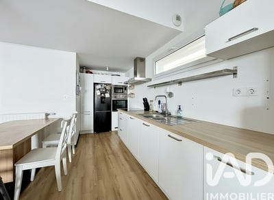 /international/fr/saint-jacques-de-la-lande-brittany-310107559972/
