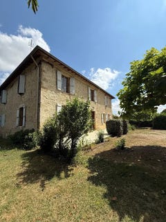 /international/fr/auch-midi-pyrenees-120096668204/