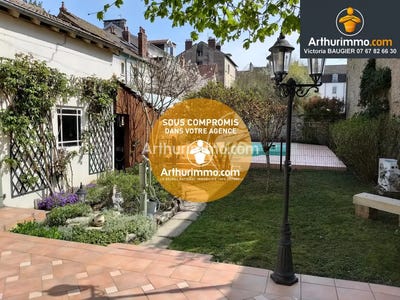 /international/fr/lons-le-saunier-franche-comte-310108265385/
