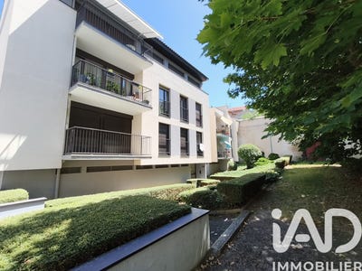 /international/fr/clermont-ferrand-auvergne-310108556897/