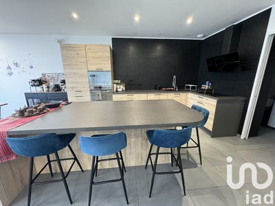 /international/fr/pont-saint-martin-pays-de-la-loire-310098815053/