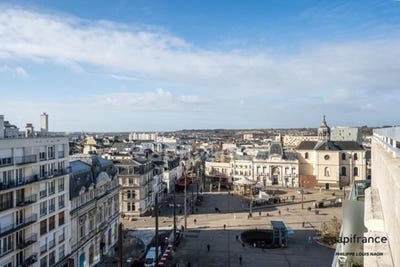 /international/fr/le-mans-pays-de-la-loire-310100494241/