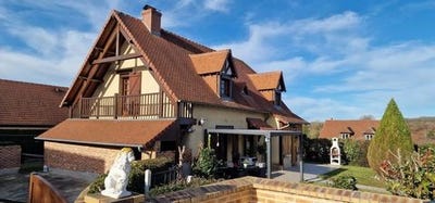 /international/fr/lisieux-la-basse-normandie-310104959482/