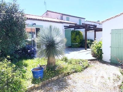 /international/fr/le-bois-plage-en-re-charente-310107008285/