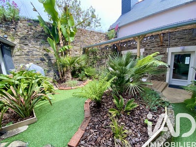 /international/fr/lannion-brittany-310107740789/