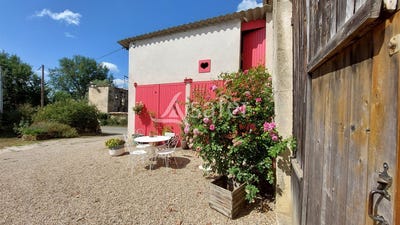 /international/fr/sauveterre-de-guyenne-aquitaine-310106289675/