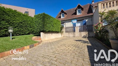/international/fr/val-de-reuil-upper-normandy-310107175443/