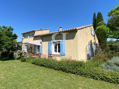 /international/fr/vaison-la-romaine-provence-alpes-cote-d-azur-310108792108/