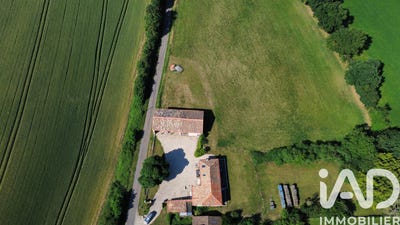 /international/fr/saint-macoux-charente-310107324655/