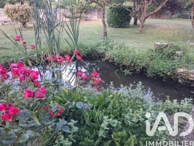 /international/fr/saint-jean-saint-germain-centre-val-de-loire-310108809217/