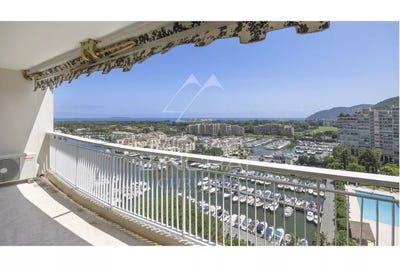 /international/fr/mandelieu-la-napoule-provence-alpes-cote-d-azur-310101323696/?lang=en