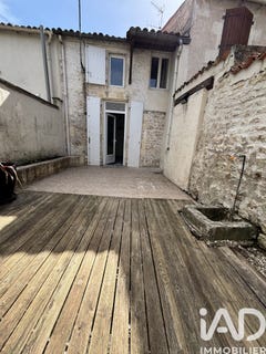 /international/fr/nancras-charente-310108403377/