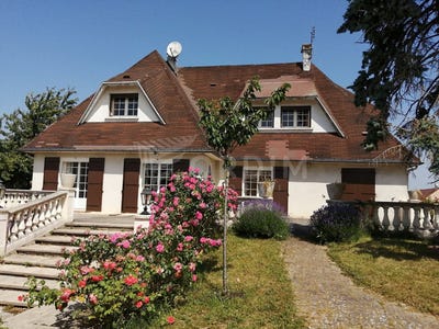 /international/fr/epineuil-burgundy-310106827054/