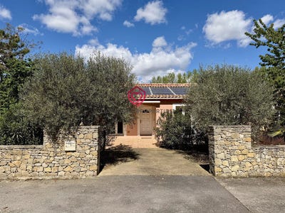/international/fr/limoux-languedoc-roussillon-310107499355/