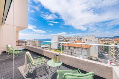 /international/fr/antibes-hh-15441035-antibes-provence-alpes-cote-d-azur-310100957971/
