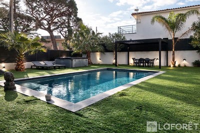 /international/fr/frejus-provence-alpes-cote-d-azur-310108629091/