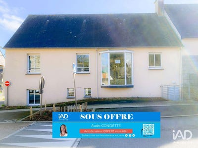 /international/fr/jugon-les-lacs-brittany-310098144214/
