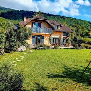 /international/fr/saint-cergues-france-saint-cergues-rhone-310106417292/