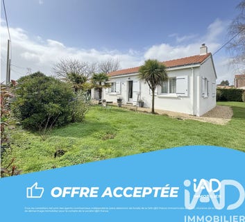 /international/fr/chaumes-en-retz-pays-de-la-loire-310107009606/