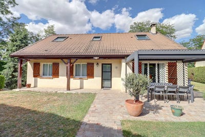 /international/fr/verneuil-sur-seine-ile-de-france-310101417574/?lang=en