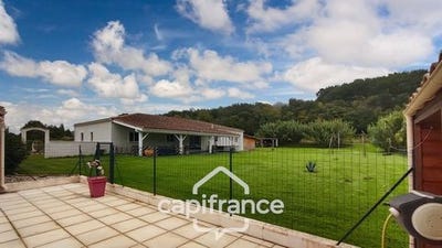 /international/fr/penne-d-agenais-aquitaine-120095302698/?lang=en