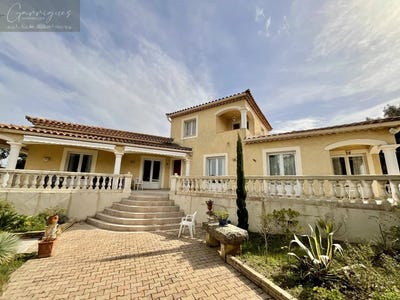 /international/fr/poulx-languedoc-roussillon-310102209700/