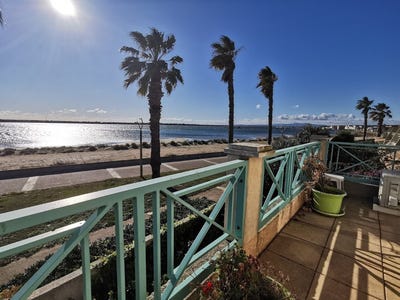 /international/fr/gruissan-languedoc-roussillon-310107047299/