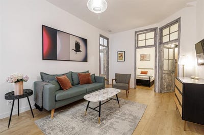 /international/fr/rue-du-poilu-villefranche-sur-mer-provence-alpes-cote-d-azur-310109013098/