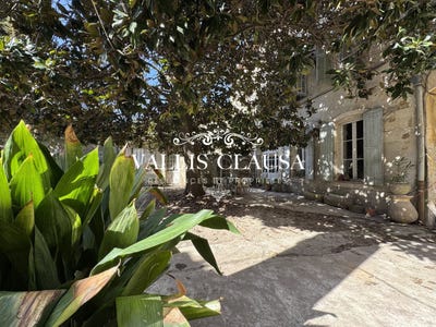 /international/fr/villeneuve-les-avignon-languedoc-roussillon-310108837665/
