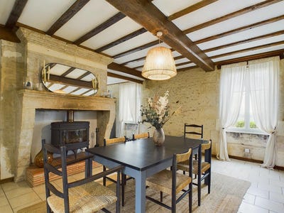 /international/fr/saint-privat-en-perigord-aquitaine-120096319441/