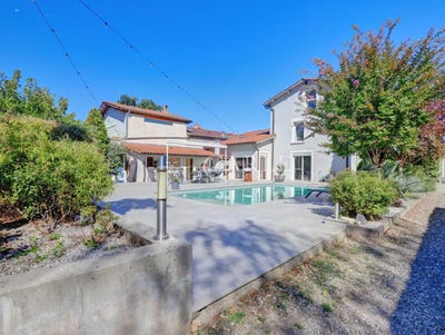 /international/fr/55-rue-jules-verne-saint-priest-rhone-310110115391/