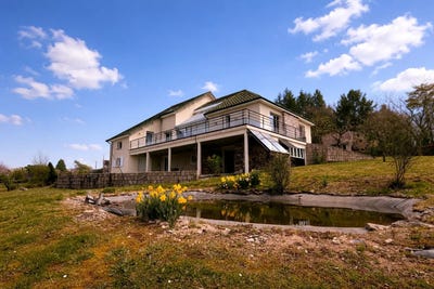 /international/fr/saint-agnant-de-versillat-limousin-310108315609/