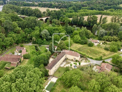 /international/fr/grolejac-aquitaine-310109651707/