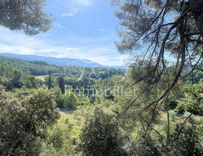 /international/fr/saint-saturnin-les-apt-provence-alpes-cote-d-azur-310100607867/