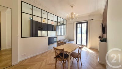 /international/fr/nice-provence-alpes-cote-d-azur-310108995333/