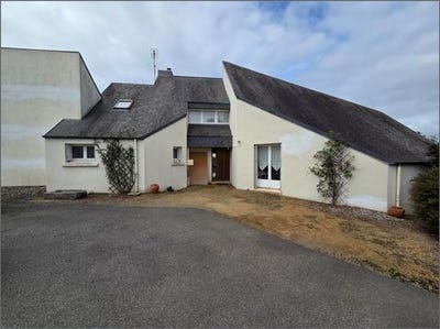 /international/fr/la-roche-derrien-brittany-310110287587/