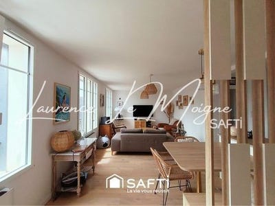 /international/fr/landerneau-brittany-310108869833/