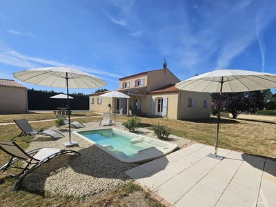 /international/fr/lege-pays-de-la-loire-310108523122/