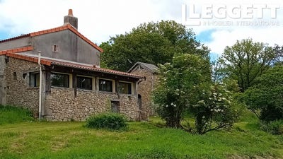 /international/fr/bressuire-charente-120093582357/