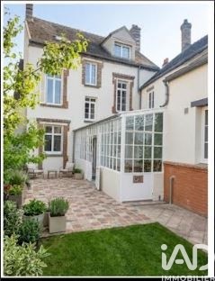 /international/fr/villeneuve-la-guyard-burgundy-310108667540/