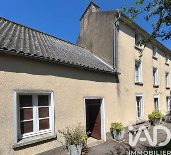/international/fr/val-d-oust-brittany-310107523816/
