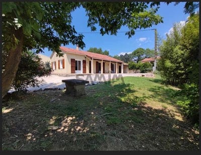 /international/fr/bagard-languedoc-roussillon-310105813828/