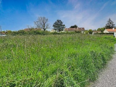/international/fr/la-jonchere-pays-de-la-loire-310106996173/