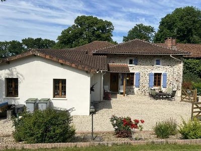 /international/fr/massignac-charente-310099631458/