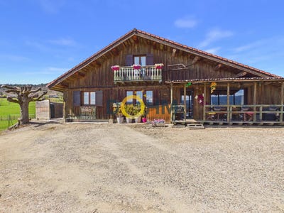 /international/fr/saint-ferreol-des-cotes-auvergne-310108565328/