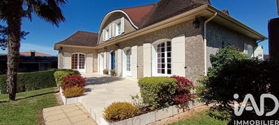 /international/fr/vivonne-charente-310107292666/