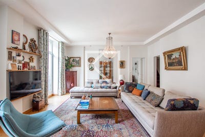 /international/fr/angers-pays-de-la-loire-310109239949/